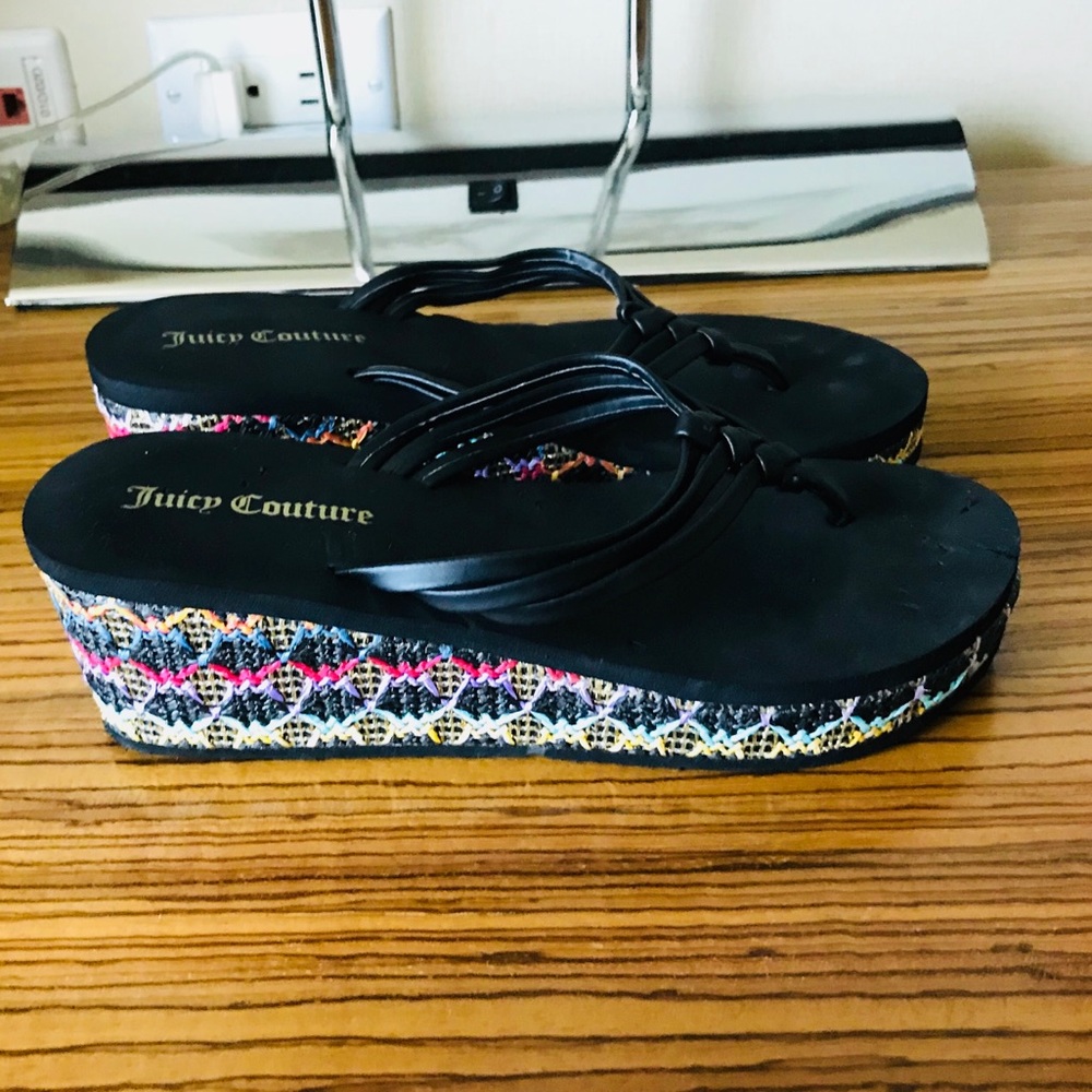 Juicy Couture Black sandals wedges size 7